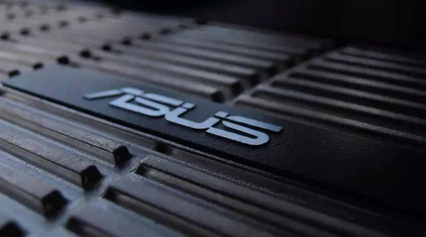 ASUS, özel tasarım Radeon RX 6700 XT grafik kartlarını tanıttı