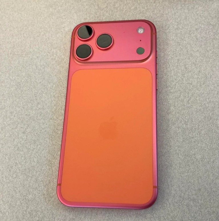 iPhone 17 Pro Max’te Renk Değişimi Şaşırttı
