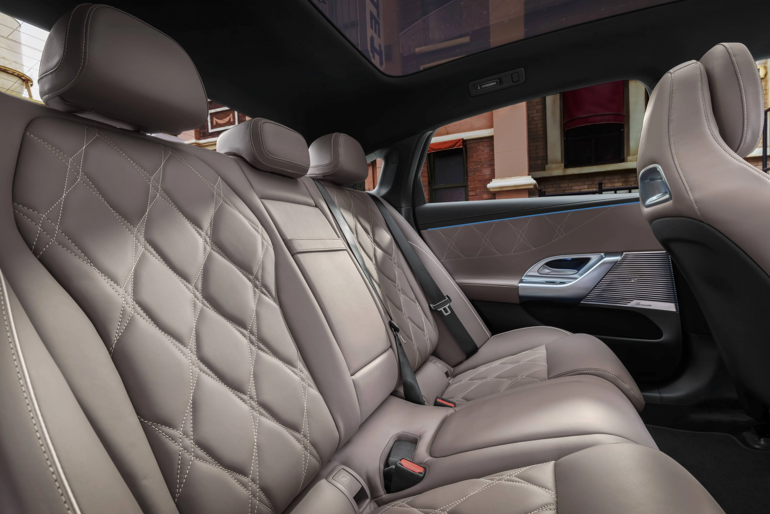 Mercedes-C-Class-EV-interior-space-scaled