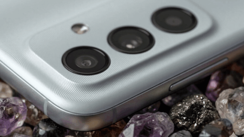 Samsung Galaxy S27 Serisine Yeni Pro Modeli Geliyor: İlk Detaylar Ortaya Çıktı 📱