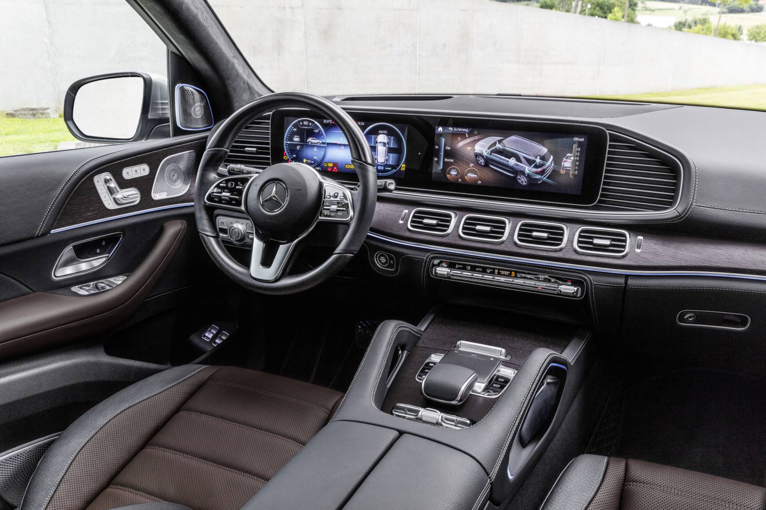 Mercedes-Benz GLE, Dış Renk: Mojave Gümüşü, İç Renk: Tartufo Kahverengi/Siyah Deri
