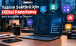 Çalışma masası üzerindeki dizüstü bilgisayarda açık olan yazılım kodlarını ve pazarlama listesini, etrafında ise SEO, içerik, sosyal medya, Google Ads ve e-posta pazarlama simgelerini gösteren "Yazılım Sektörü İçin Dijital Pazarlama" başlıklı Teknobird görseli.